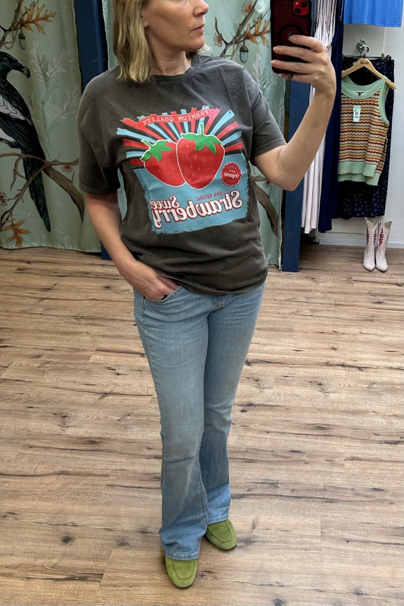 T-Shirt Strawberry - Turquoise by Daan - Afbeelding 3