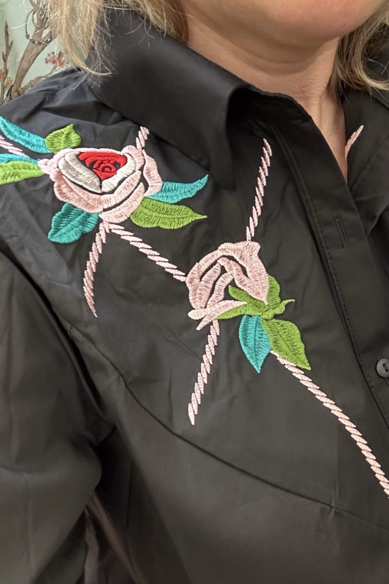 Blouse Pink Flower Black - Turquoise by Daan - Afbeelding 2