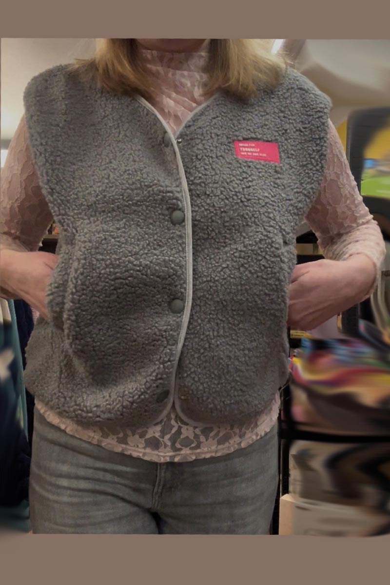 Alternative view of Gilet Grijs